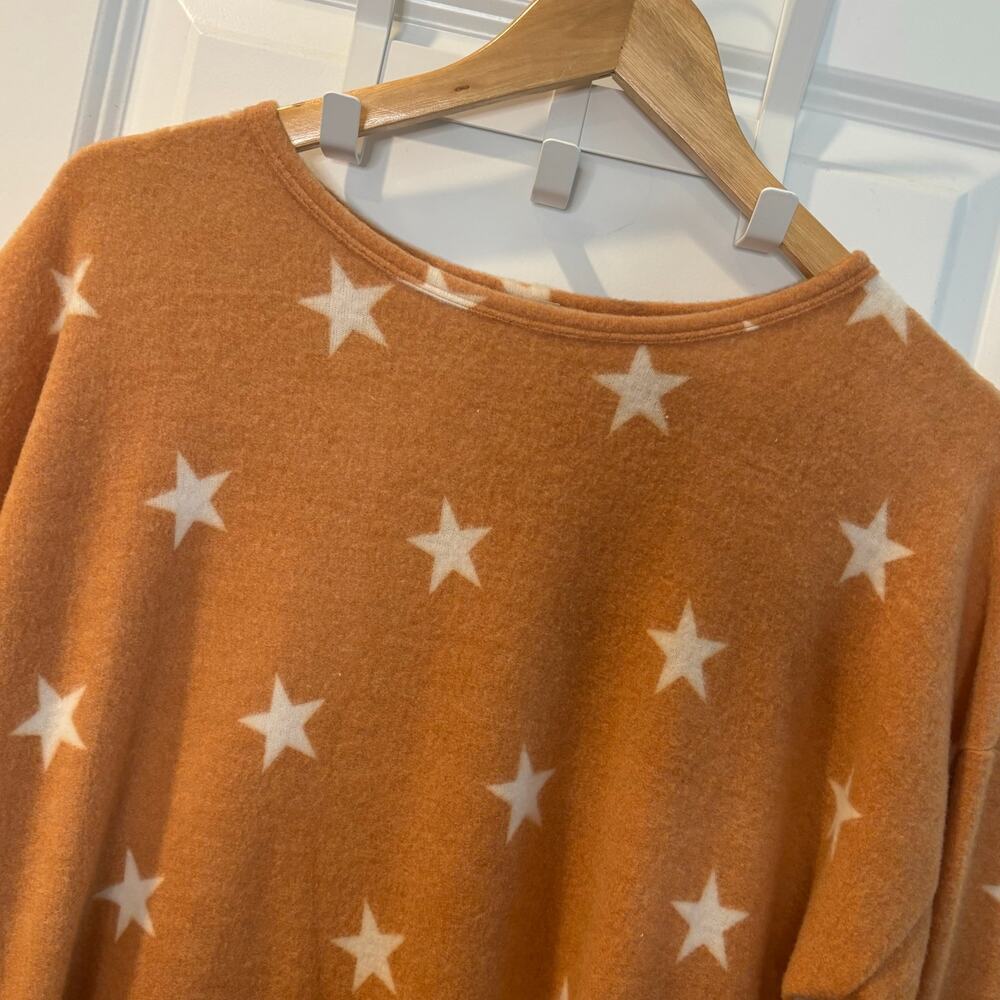 Grateful Hearts Women’s Star Print Oversized Tunic Top Medium - Picture 2 of 6